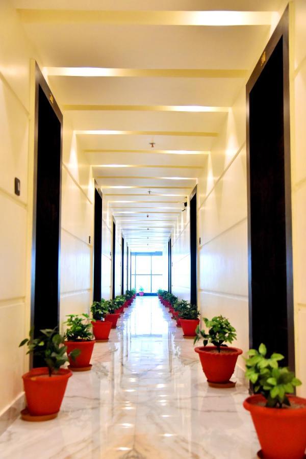Hotel Vinayak Lucknow Exterior foto